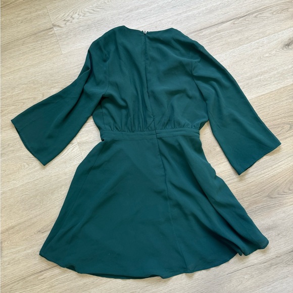 TOBI Green Sleeved Minidress - Picture 4 of 4